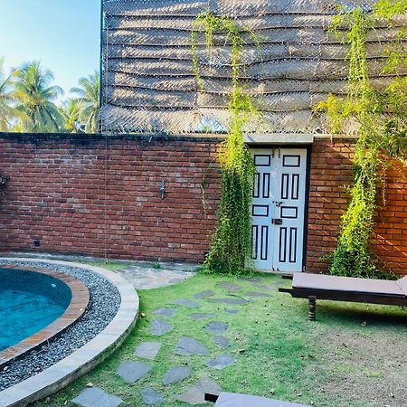 Thaprobana Villa Tangalle - Private Villa エクステリア 写真