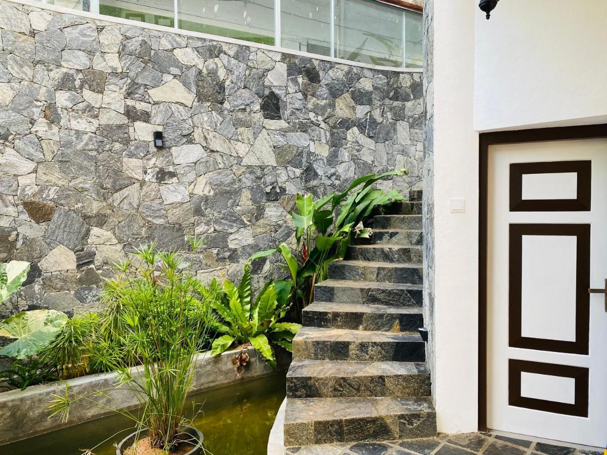 Thaprobana Villa Tangalle - Private Villa エクステリア 写真