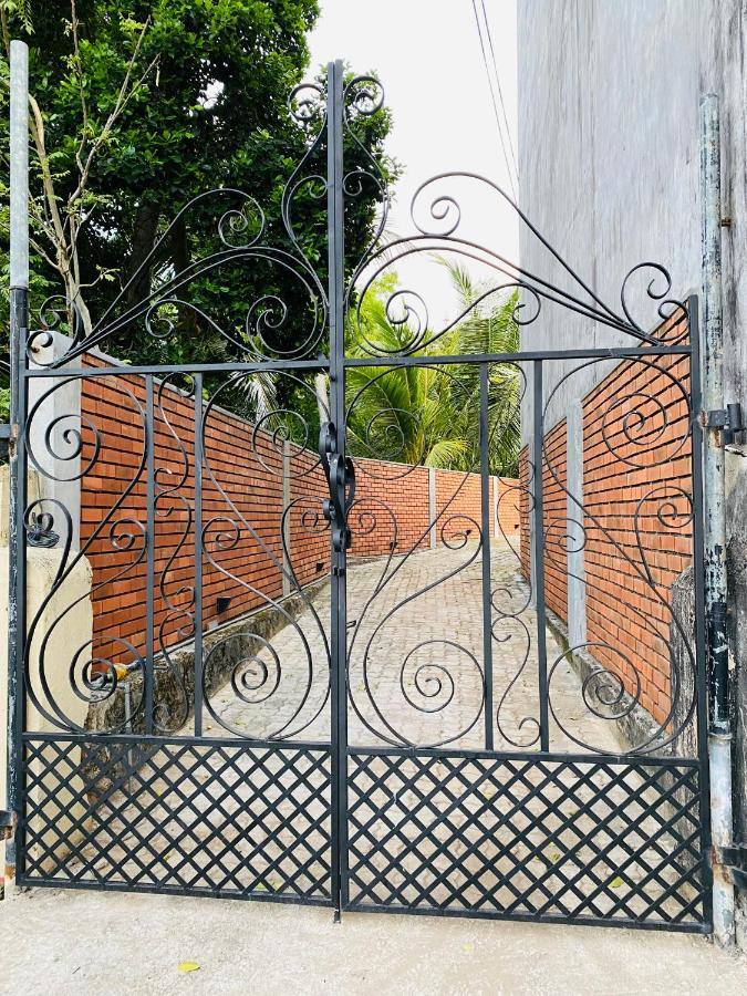 Thaprobana Villa Tangalle - Private Villa エクステリア 写真