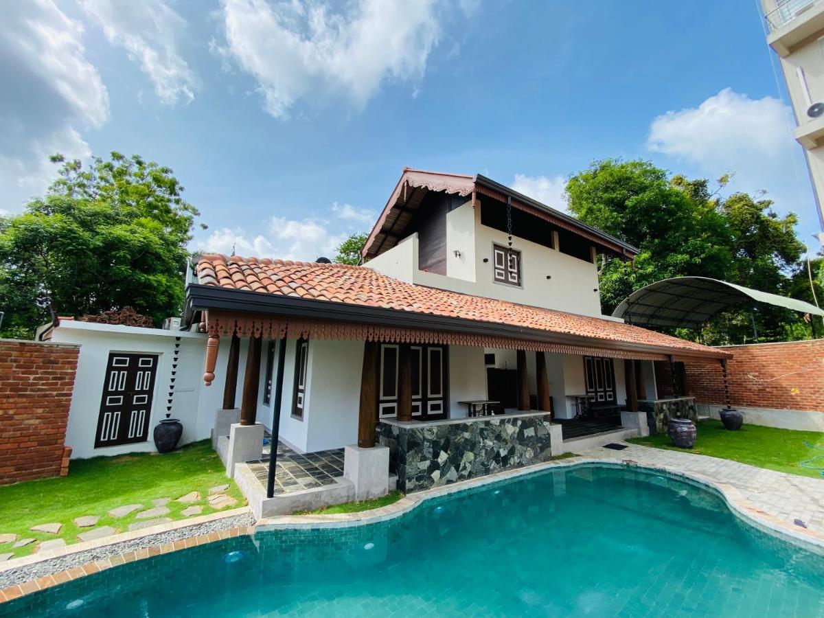 Thaprobana Villa Tangalle - Private Villa エクステリア 写真